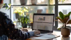 E-Fatura Kâbusu mu, Kurtuluşu mu? Küçük Esnafın Dijital Dönüşümle İmtihanı