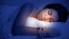 Uyku Kalitesini Mahveden 5 Gizli Alışkanlık: Mavi Işık Dışında Fark Etmeden Yaptığımız Yatmadan Önceki Hatalar